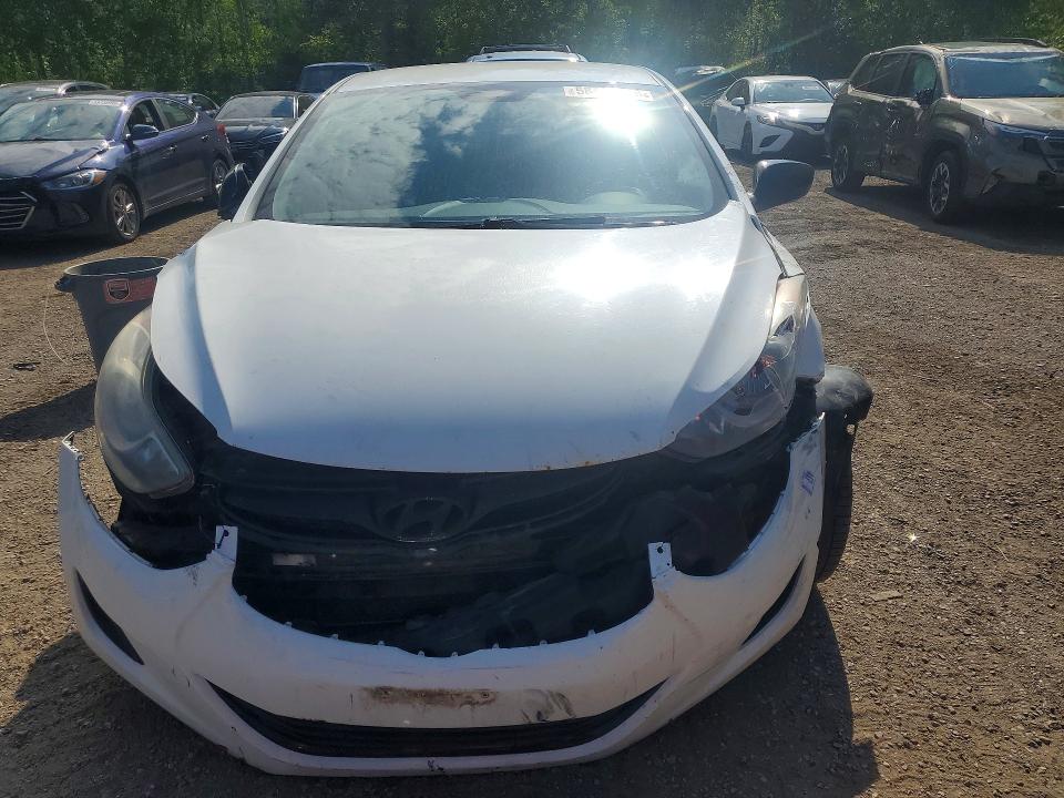 Photo 5 from auction – 2013 HYUNDAI ELANTRA with VIN 5NPDH4AE4DH167174