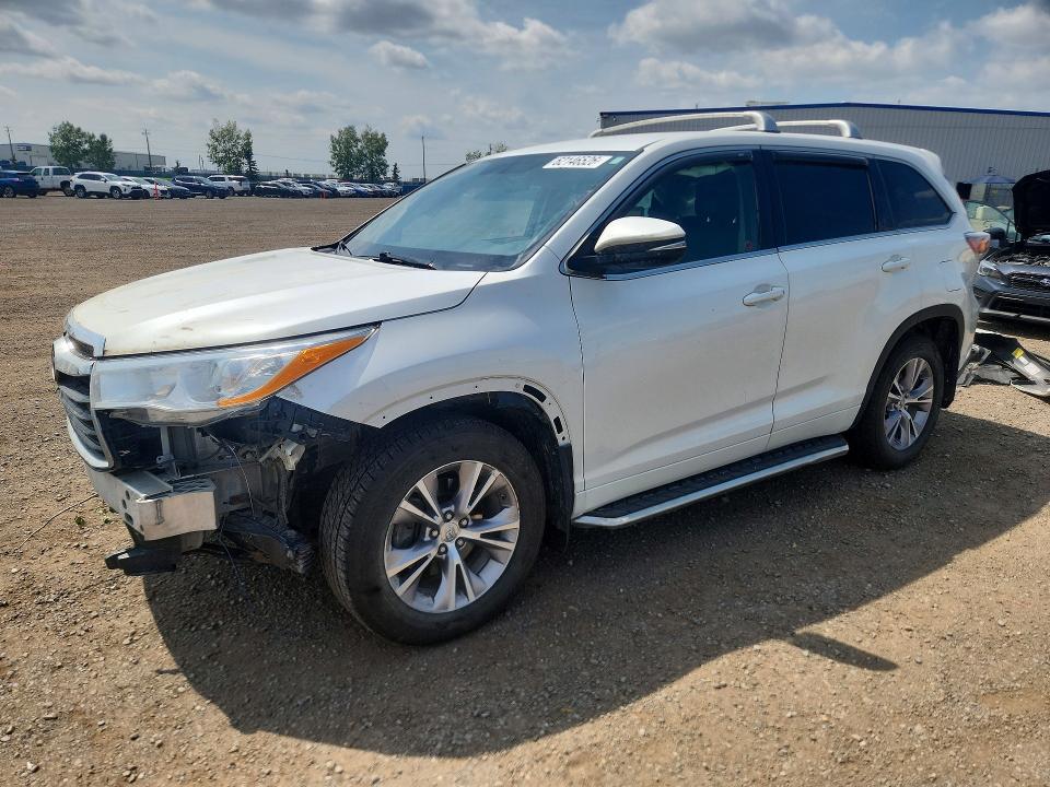 TOYOTA HIGHLANDER 2015 with VIN 5TDBKRFH8FS136354 - Photo from auction