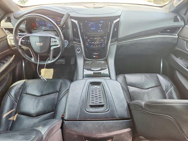 Photo 8 from auction – 2016 CADILLAC ESCALADE with VIN 1GYS4DKJ4GR156231