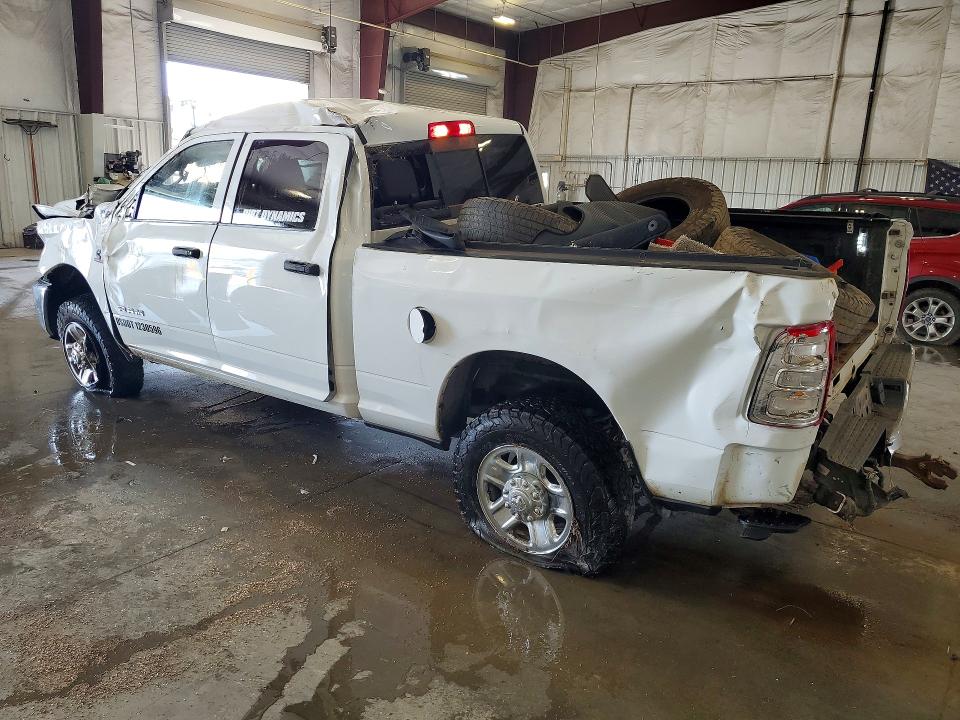 Foto 2 de la subasta – 2022 RAM 2500 con VIN 3C6UR5CL1NG391535