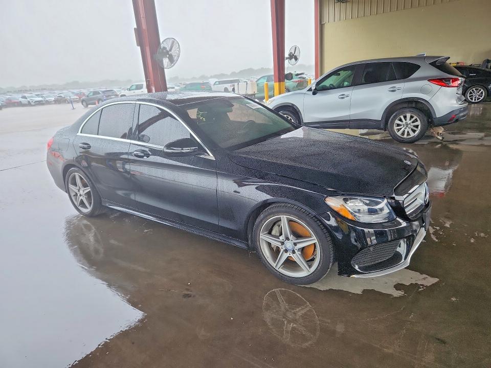 Photo 4 from auction – 2016 MERCEDES-BENZ C with VIN 55SWF4JB4GU166015