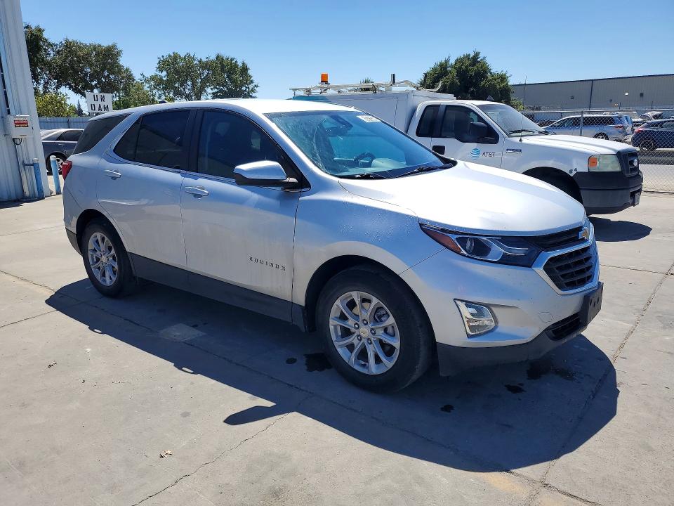 Photo 4 from auction – 2021 CHEVROLET EQUINOX with VIN 3GNAXKEV1MS147739