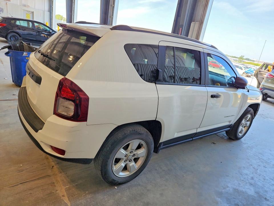 Photo 3 from auction – 2014 JEEP COMPASS with VIN 1C4NJCBA8ED790223