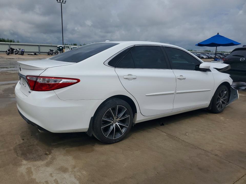 Photo 3 from auction – 2016 TOYOTA CAMRY with VIN 4T1BF1FK8GU542550