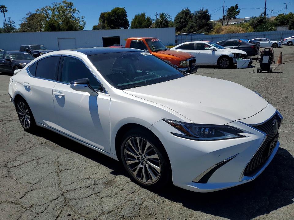 Photo 4 from auction – 2021 LEXUS ES 350 with VIN 58ADZ1B17MU089698