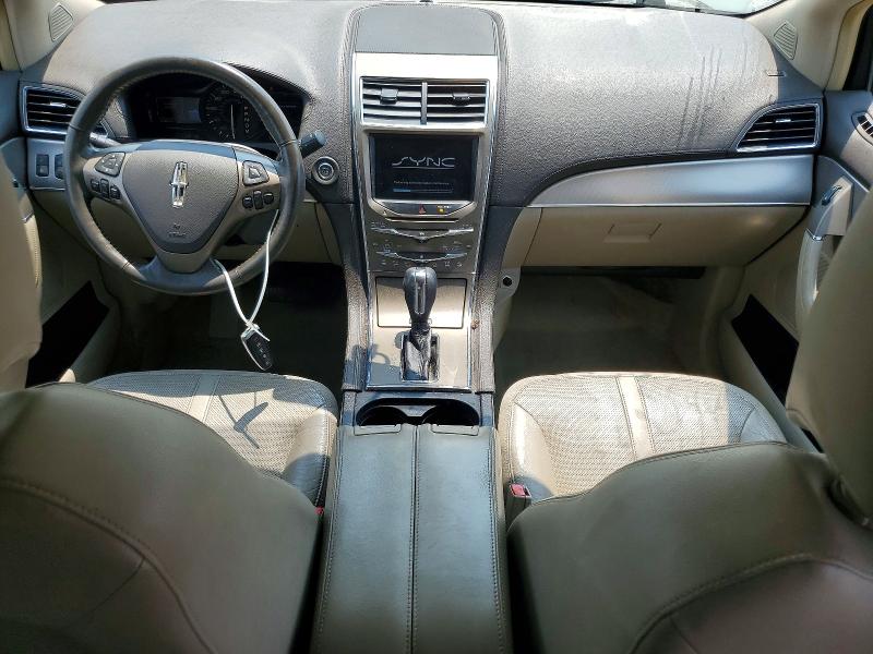 Photo 8 from auction – 2011 LINCOLN MKX with VIN 2LMDJ6JK9BBJ29843