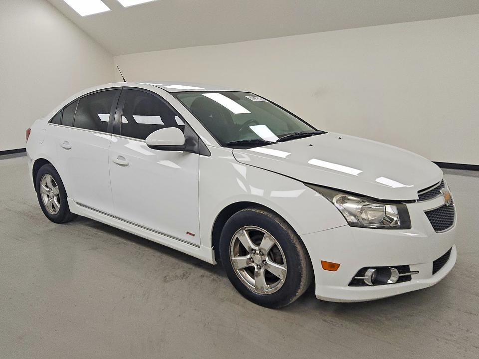 Photo 4 from auction – 2013 CHEVROLET CRUZE with VIN 1G1PC5SB3D7323689