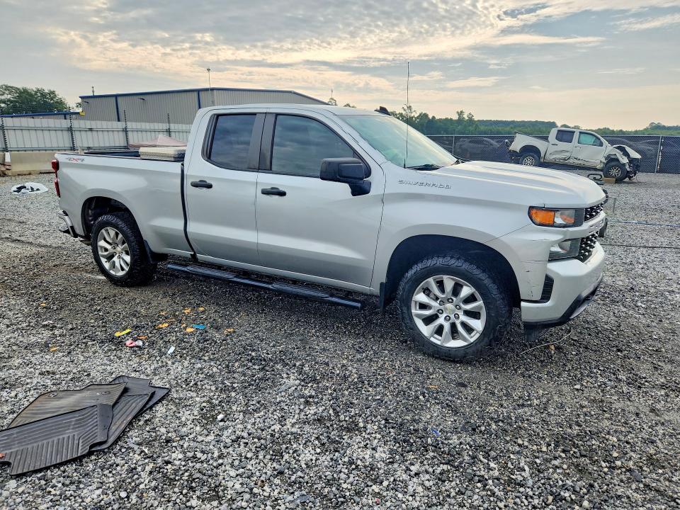 Photo 4 from auction – 2021 CHEVROLET SILVERADO with VIN 1GCRYBEK6MZ229631