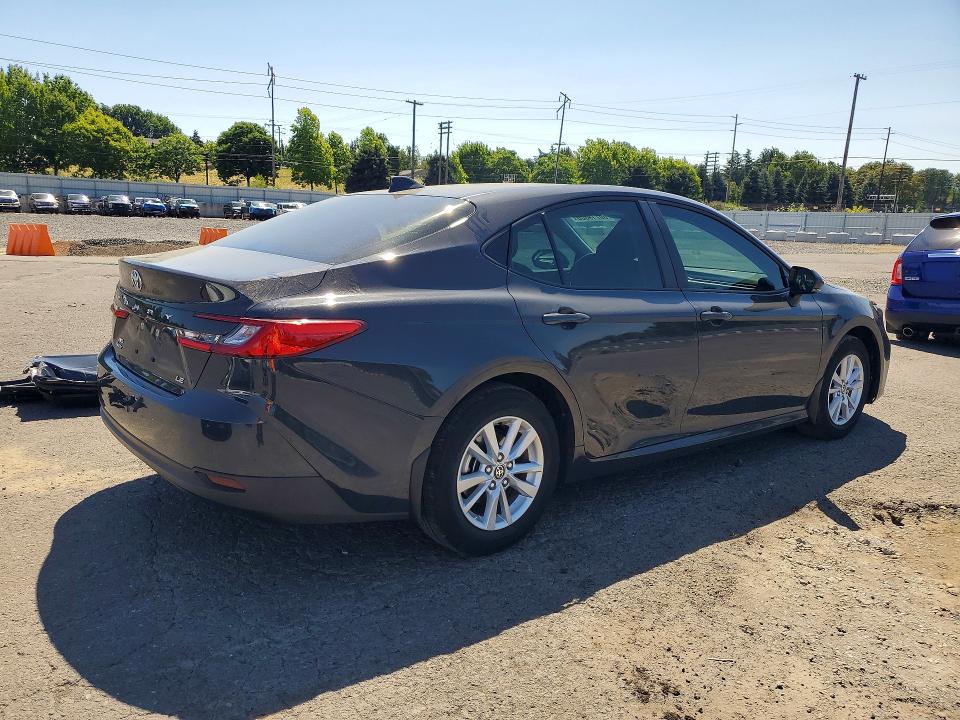 Photo 3 from auction – 2025 TOYOTA CAMRY with VIN 4T1DBADKXSU024892