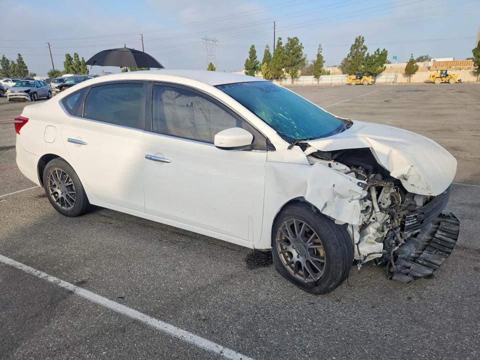 Photo 4 from auction – 2017 NISSAN SENTRA with VIN 3N1AB7AP9HY289600