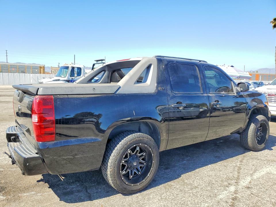 Photo 3 from auction – 2009 CHEVROLET AVALANCHE with VIN 3GNFK32059G257688
