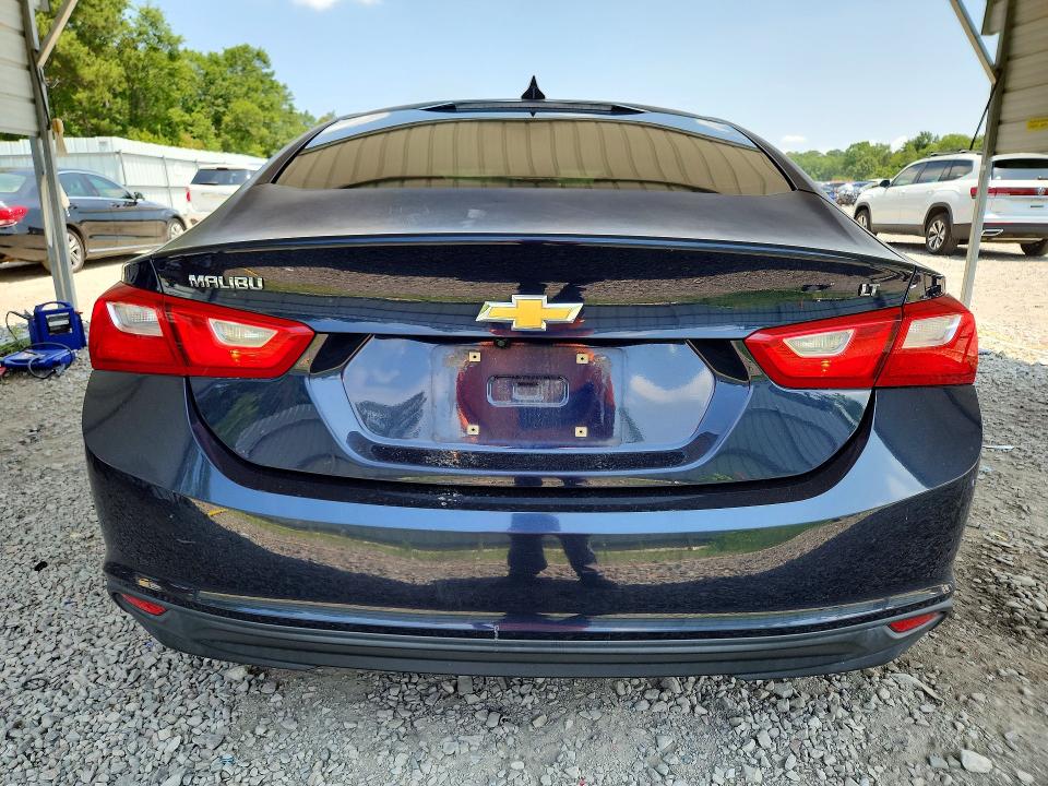 Photo 6 from auction – 2018 CHEVROLET MALIBU with VIN 1G1ZD5ST0JF131484