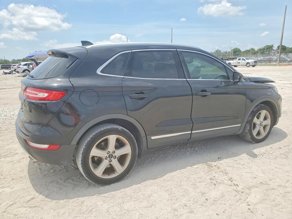 Photo 3 from auction – 2017 LINCOLN MKC with VIN 5LMCJ1C90HUL21916