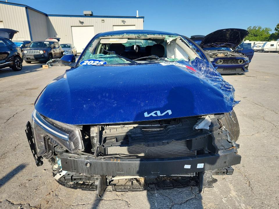 Photo 5 from auction – 2025 KIA K4 with VIN 3KPFT4DE1SE078439