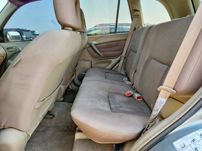 Photo 11 from auction – 2004 TOYOTA RAV4 with VIN JTEHD20V440036662