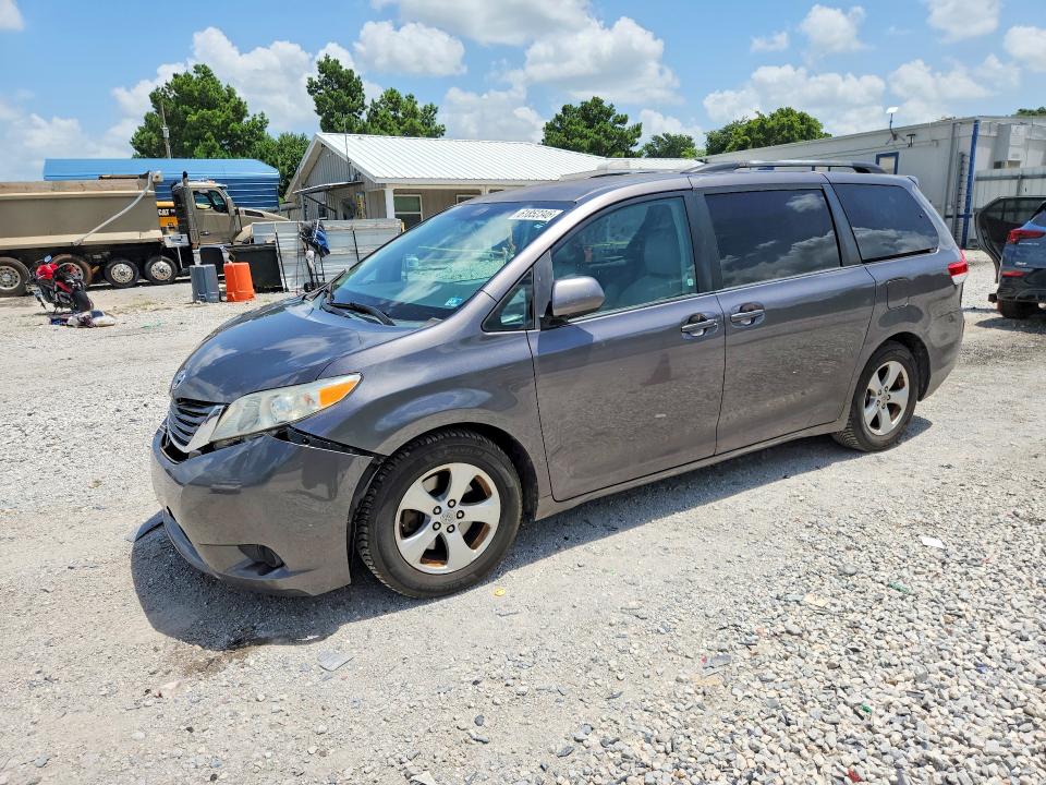 TOYOTA SIENNA 2011 with VIN 5TDKK3DC4BS062445 - Photo from auction