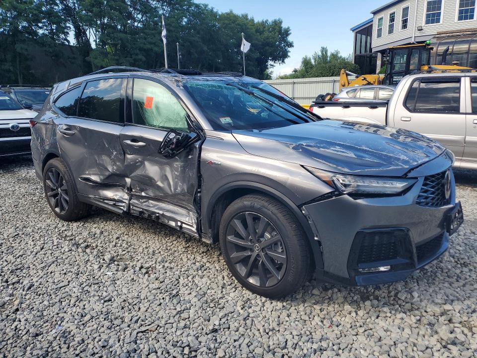 Photo 4 from auction – 2026 ACURA MDX with VIN 5J8YE1H0XTL036071