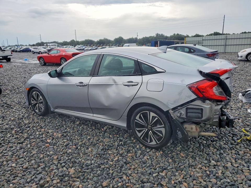 Photo 2 from auction – 2017 HONDA CIVIC with VIN 19XFC1F75HE204145