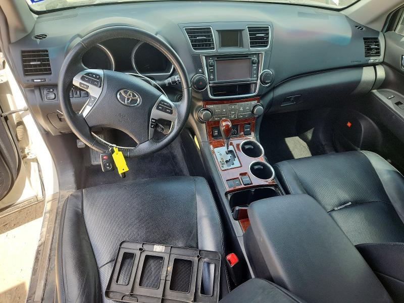 Photo 8 from auction – 2013 TOYOTA HIGHLANDER with VIN 5TDYK3EH4DS125678