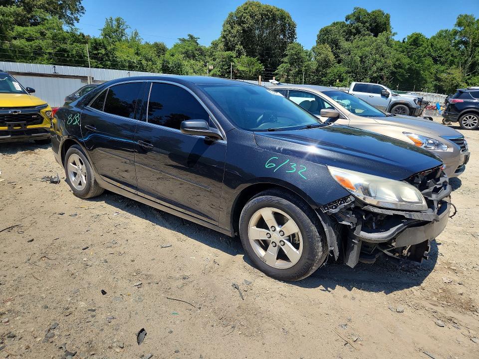 Photo 4 from auction – 2015 CHEVROLET MALIBU with VIN 1G11A5SL0FF336896