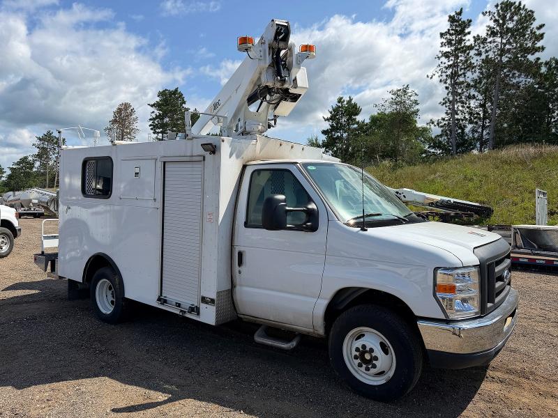 FORD ECONOLINE 2024 with VIN 1FDWE3FNXRDD18161 - Photo from auction