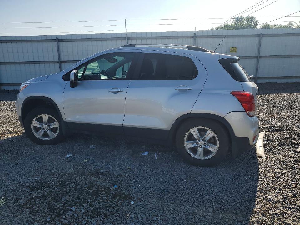 Photo 2 from auction – 2021 CHEVROLET TRAX with VIN KL7CJPSM5MB374565