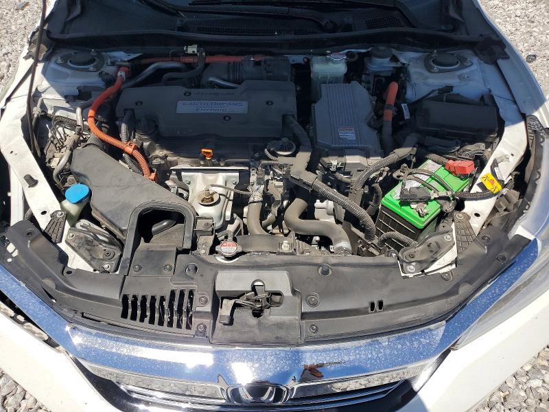 Photo 11 from auction – 2017 HONDA ACCORD with VIN JHMCR6F74HC016222