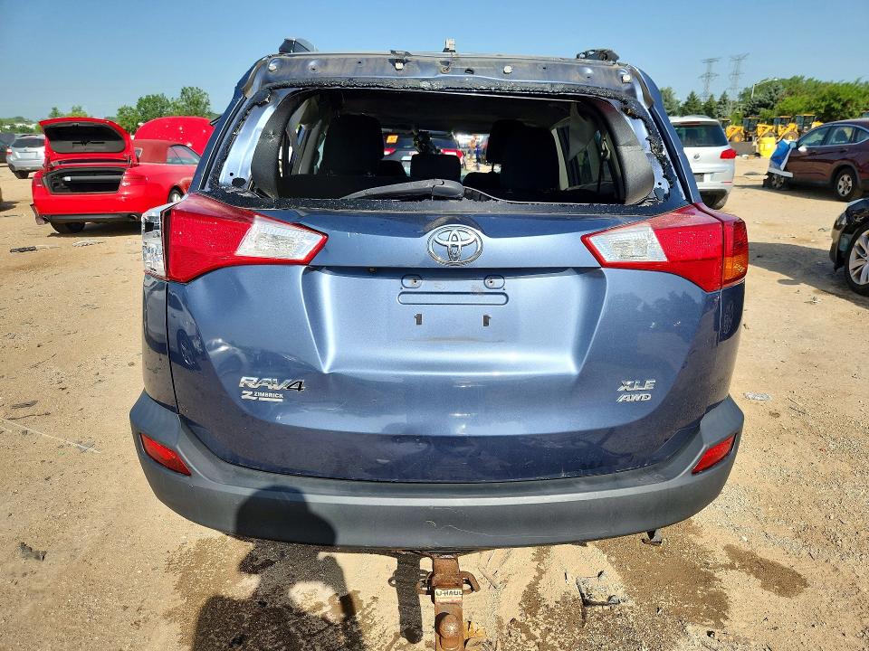 Photo 6 from auction – 2013 TOYOTA RAV4 with VIN 2T3RFREV9DW101621