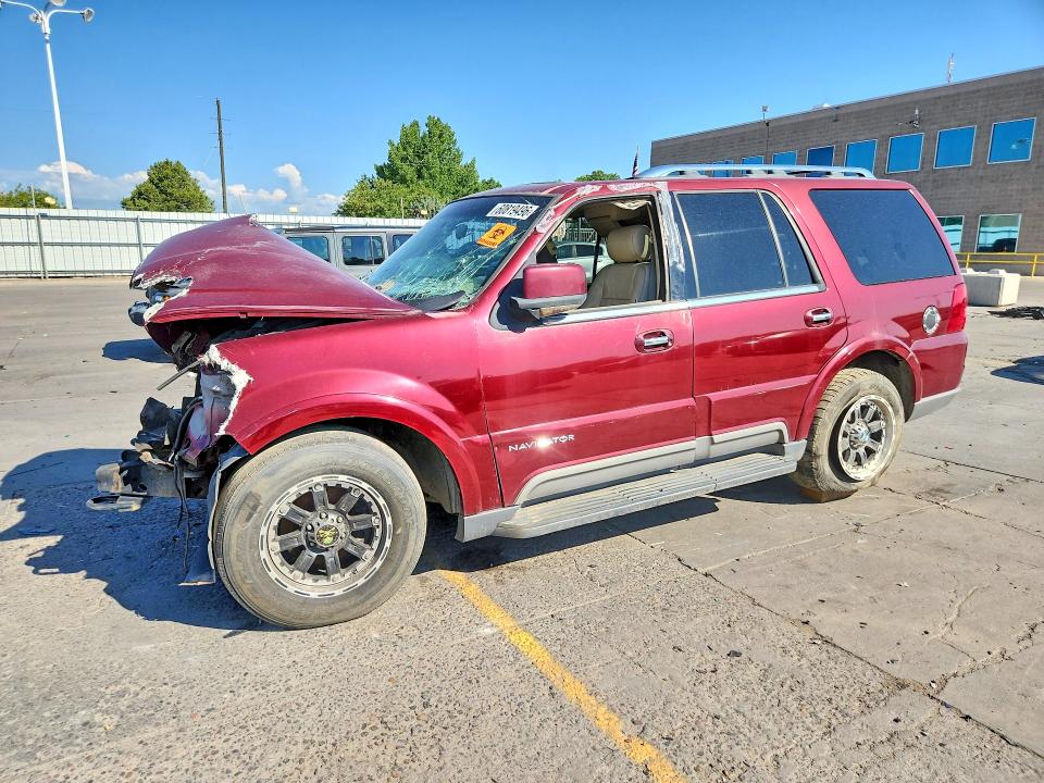 LINCOLN NAVIGATOR 2004 with VIN 5LMFU28R84LJ27654 - Photo from auction