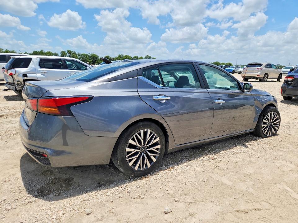 Photo 3 from auction – 2025 NISSAN ALTIMA with VIN 1N4BL4DV7SN337743
