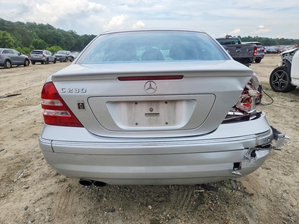 Photo 6 from auction – 2007 MERCEDES-BENZ C with VIN WDBRF52H27E027623