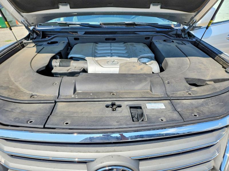 Photo 12 from auction – 2014 LEXUS LX with VIN JTJHY7AX0E4134150