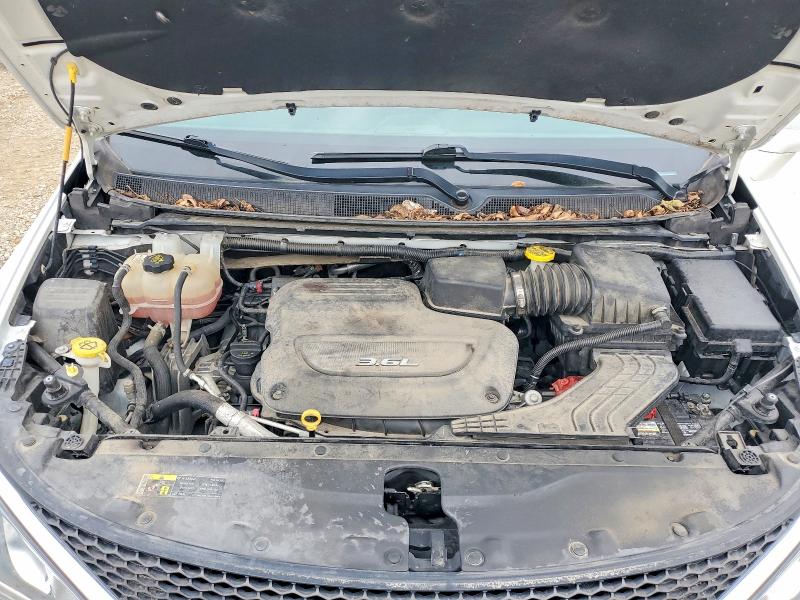 Photo 12 from auction – 2017 CHRYSLER PACIFICA with VIN 2C4RC1BG9HR584205