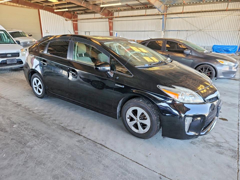Photo 4 from auction – 2014 TOYOTA PRIUS with VIN JTDKN3DUXE0369738