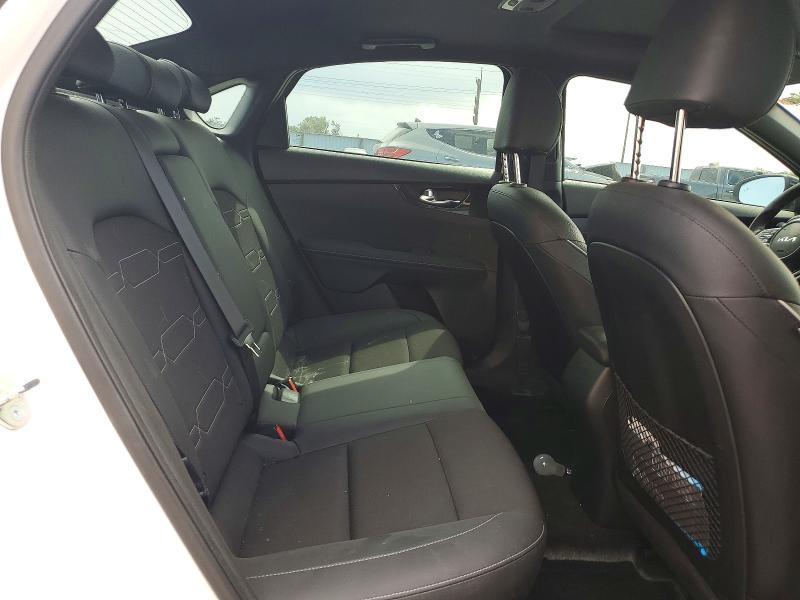 Photo 10 from auction – 2023 KIA FORTE with VIN 3KPF54AD1PE664930