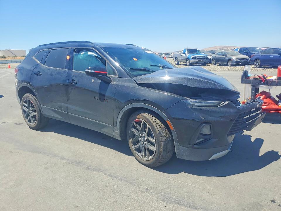 Photo 4 from auction – 2021 CHEVROLET BLAZER with VIN 3GNKBHRS4MS573964