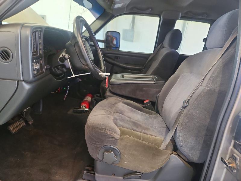 Photo 7 from auction – 2001 CHEVROLET SILVERADO with VIN 1GCHK29141E305445