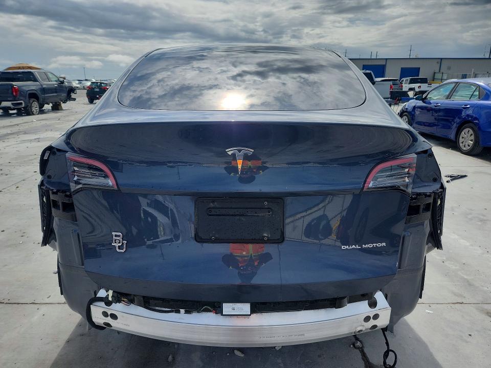 Photo 6 from auction – 2022 TESLA MODEL Y with VIN 7SAYGDEE9NA002512