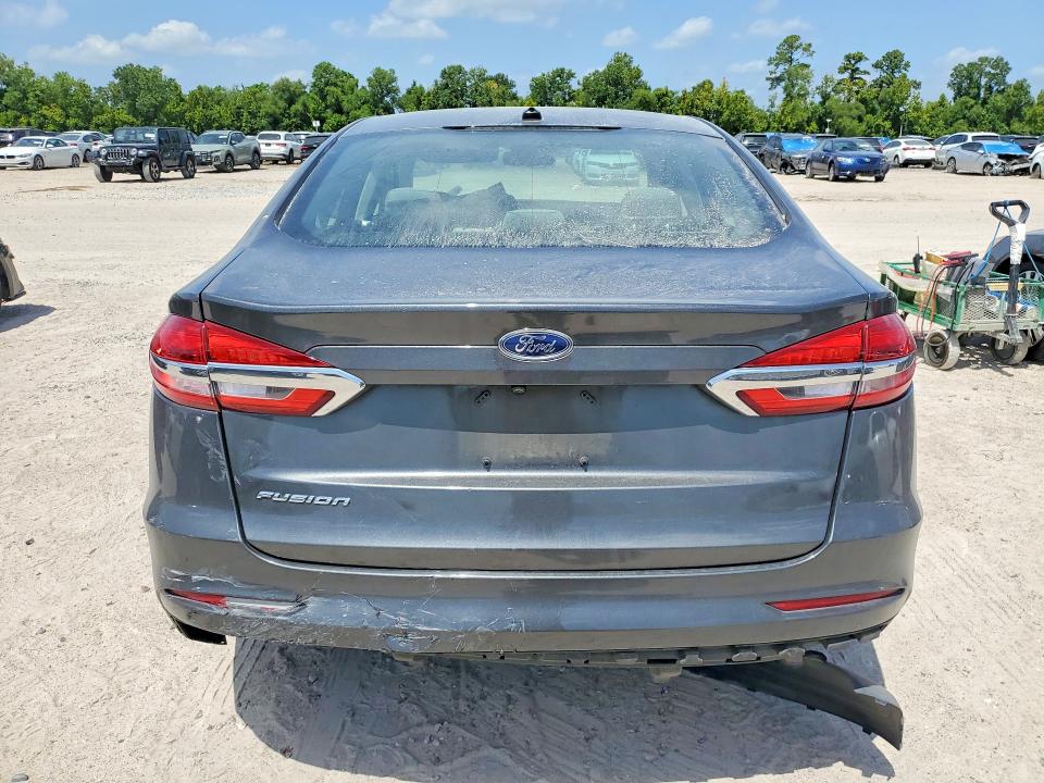 Photo 6 from auction – 2019 FORD FUSION with VIN 3FA6P0G72KR170121