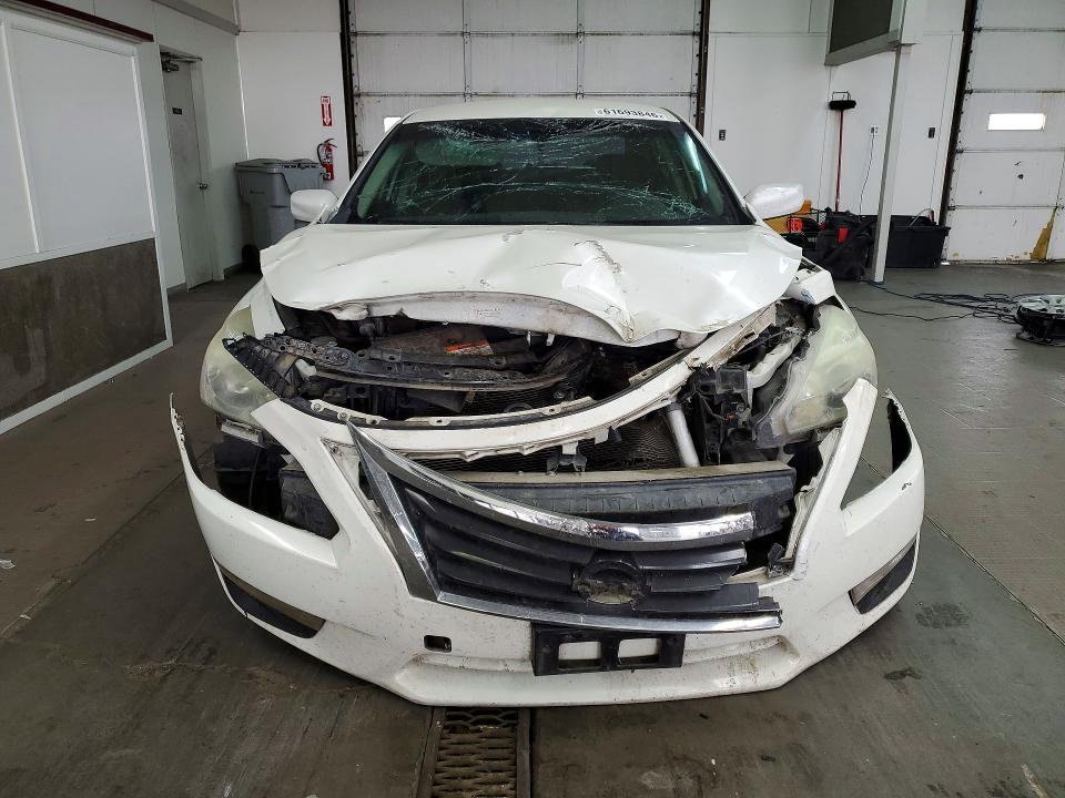 Photo 5 from auction – 2015 NISSAN ALTIMA with VIN 1N4AL3AP6FC234357