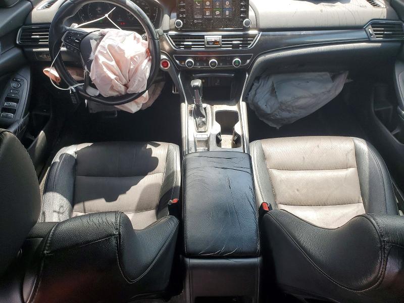 Photo 8 from auction – 2018 HONDA ACCORD with VIN 1HGCV1F3XJA030237