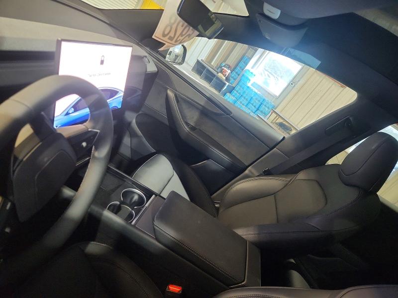 Foto 9 de la subasta – 2026 TESLA MODEL Y con VIN 7SAYGDEE8TA702258