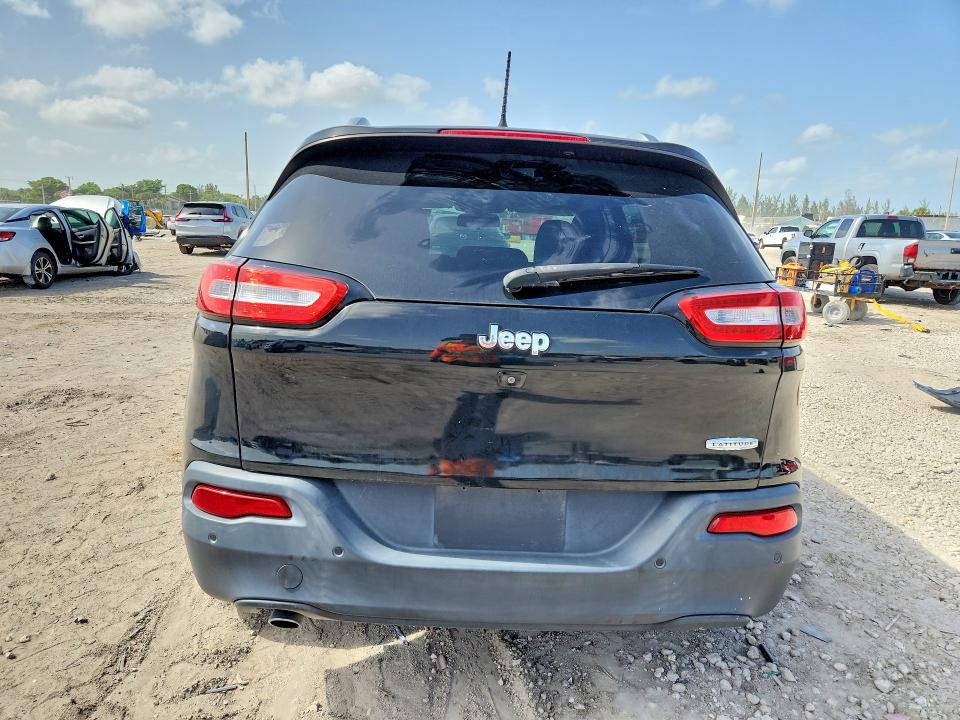 Photo 6 from auction – 2017 JEEP CHEROKEE with VIN 1C4PJLCB1HW613523