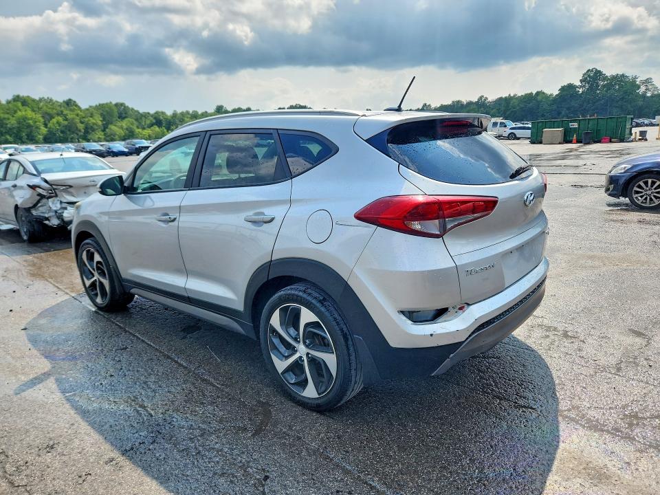 Photo 2 from auction – 2016 HYUNDAI TUCSON with VIN KM8J3CA20GU170581