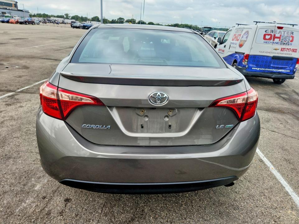 Photo 6 from auction – 2018 TOYOTA COROLLA with VIN 2T1BPRHE1JC000394