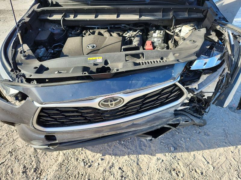 Photo 12 from auction – 2020 TOYOTA HIGHLANDER with VIN 5TDCZRAH7LS509855
