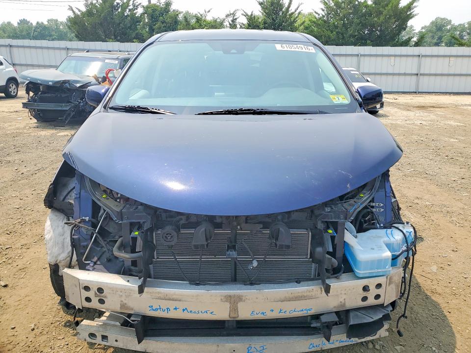 Photo 5 from auction – 2021 TOYOTA SIENNA with VIN 5TDKRKEC9MS018349