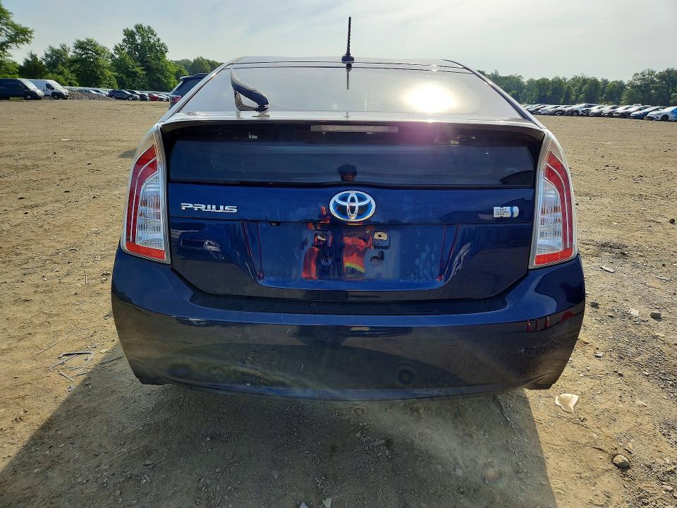 Photo 6 from auction – 2013 TOYOTA PRIUS with VIN JTDKN3DU2D1723955