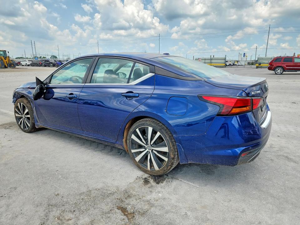Photo 2 from auction – 2022 NISSAN ALTIMA with VIN 1N4AL4CV5NN345745