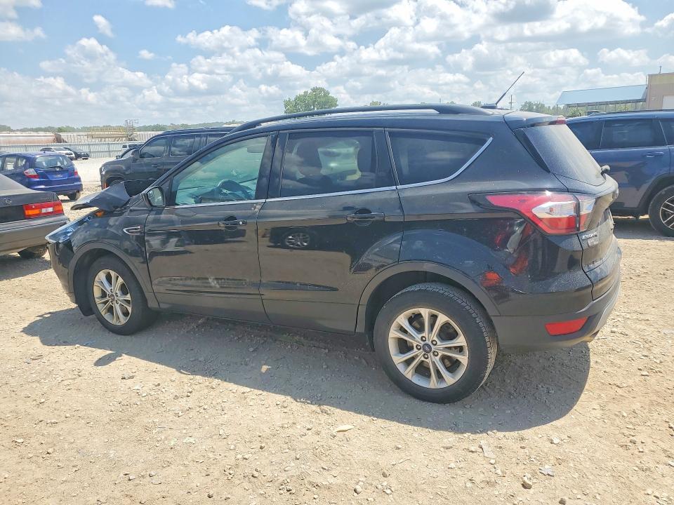 Фото 2 с аукциона – 2018 FORD ESCAPE с VIN 1FMCU0GD7JUB41499